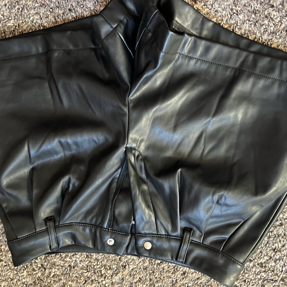 Ci Sono Women's Black Leather Jacket